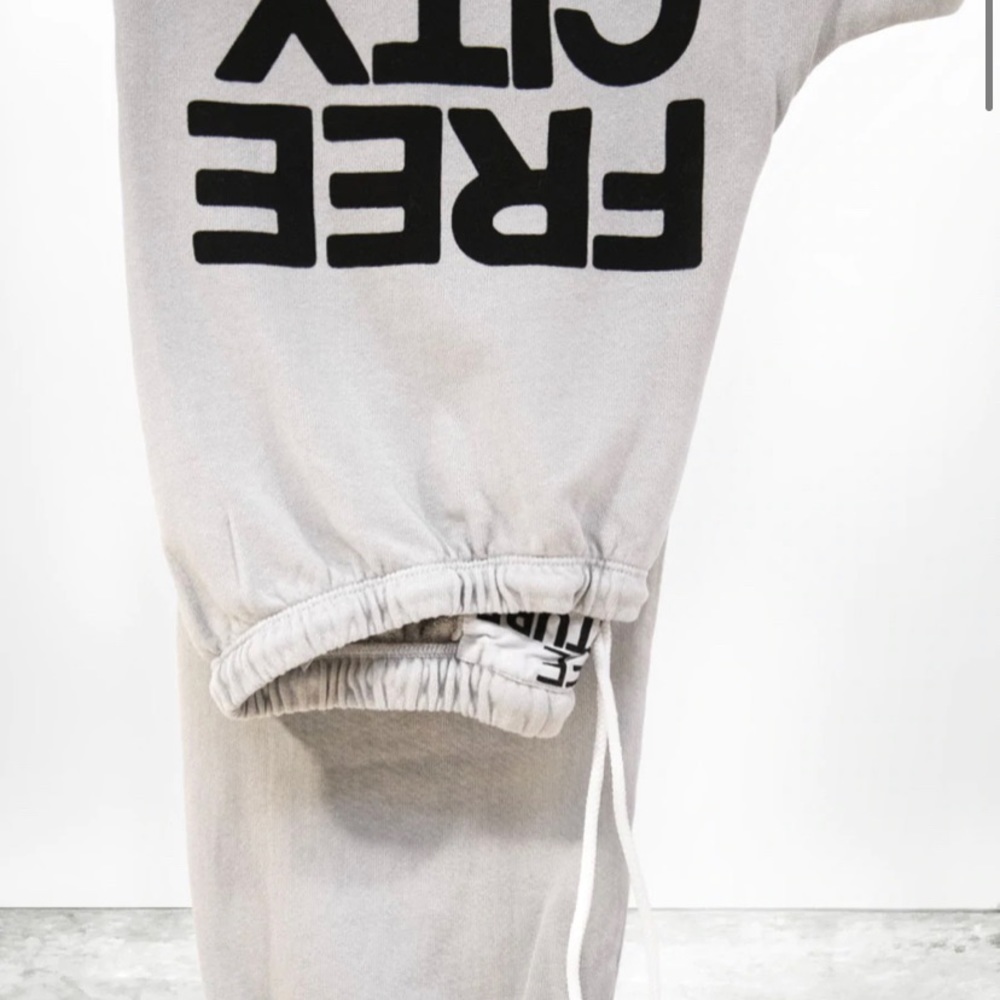 FREECITY sweatpants